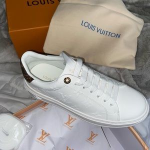 Louis Vuitton Sneakers